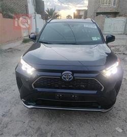 تۆیۆتا ڕاڤ 4